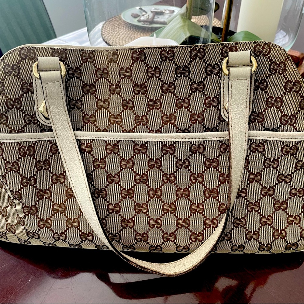 Authentic Gucci GG canvas shoulder bag